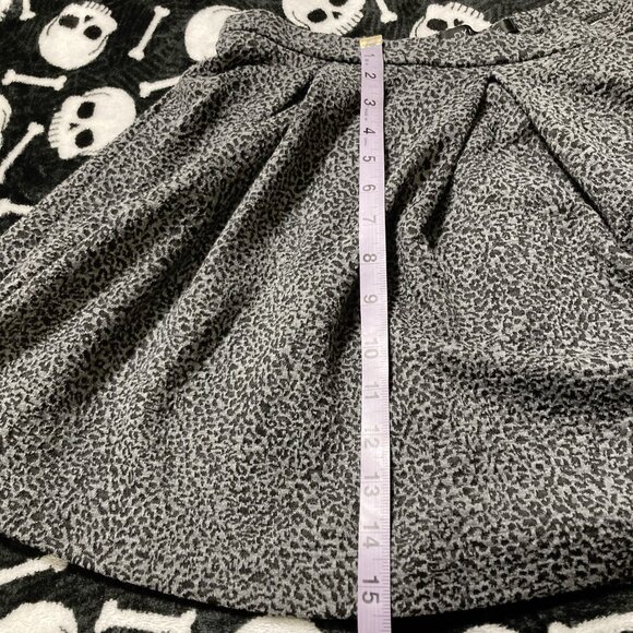 DYNAMITE Grey black leopard print full pleated mini skater skirt ~ SMALL MEDIUM - Picture 6 of 11